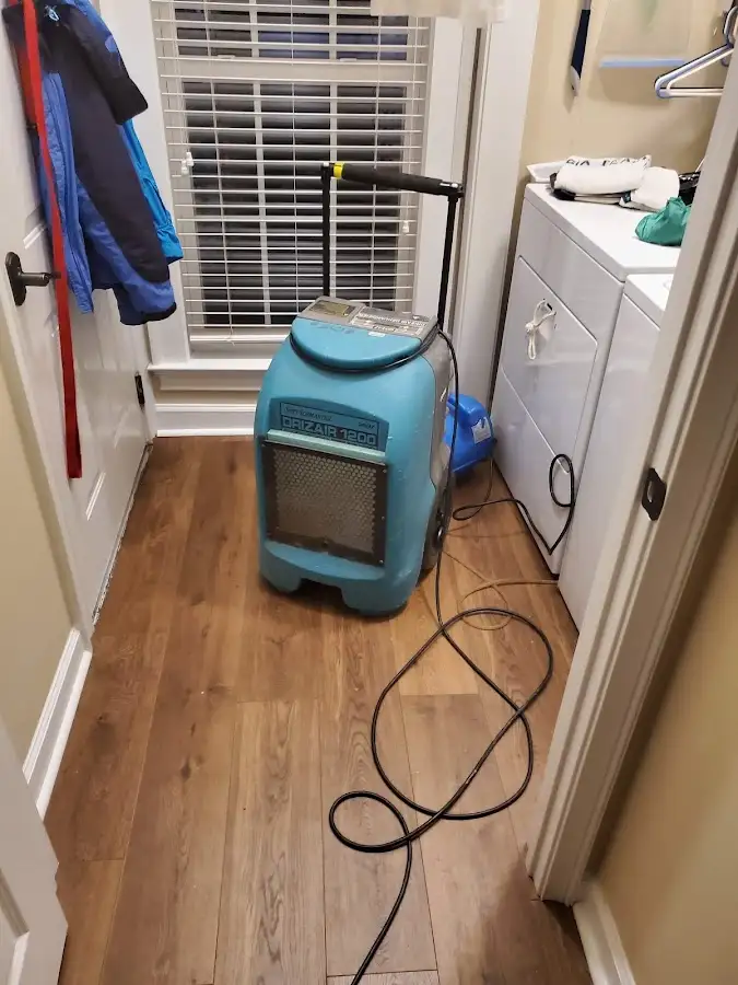 Commercial dehumidifier deployed for Crawl Space Restoration in Brushy Creek